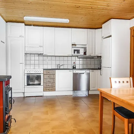 Hébergement de vacances Lomahuoneisto B By Interhome